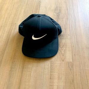 Nike golf hat